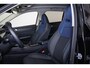 Lynk & Co 01 1.5 - Automaat - Panorama/schuifdak - Adaptieve Cruise control met stuurovername - Infinity Audio by Harman/Kardon - BLIS - Verwarmde voorstoelen & stuur - Adaptieve LED koplampen - Geïntegreerde dashcam voor - Elektr. bedienb. achterklep - Draadloze Apple Carplay & Android Auto - Keyless Entry & drive - 20' LMV