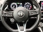 Alfa Romeo Tonale 1.3T PHEV Veloce | Panoramadak | Navigatie | Apple Carplay/Android Auto | Camera | Verwarmde voorstoelen en stuur