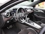 Alfa Romeo Tonale 1.3T PHEV Veloce | Panoramadak | Navigatie | Apple Carplay/Android Auto | Camera | Verwarmde voorstoelen en stuur