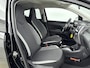 Toyota Aygo 1.0 VVT-i x-joy Automaat | Dealer onderhouden | Climate Control | Apple CarPlay/Android Auto | DAB | Automatische verlichting | Elektrische ramen voor | Elektrisch verstelbare spiegels |
