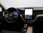 Volvo XC60 2.0 T6 Plug-in hybrid AWD Ultra Dark | SOH:100% | Trekhaak | Luchtvering | Head-up display | Keyless entry/start | Schuif/Kantel Panoramadak | Stoel/stuurverwarming | Power Seats | Memory | Extra getint glas | 360° Camera |