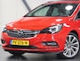 Opel Astra Sports Tourer 1.6 Turbo 200PK Innovation | AppleCarPlay/AndroidAuto | Navigatie | Adaptive Cruise Control | Keyless | Schuifkanteldak | Massagestoel | AGR Stoelen | StoelVerkoeling | Stoel/Achterbank/Stuur/Voorruitverwarming | FULL LED | Camera | Isofix | Privacy Glass | Parkeersensoren | Trekhaak |