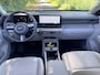 Hyundai Kona 1.6 GDI HEV Premium Sky Automaat Glazen schuif- en kanteldak, Luxe uitvoering!