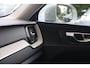 Volvo XC60 T8 Recharge AWD Plus Bright | Longe Range | Stoelverwarming | Trekhaak | Leder | Parkeercamera | Keyless