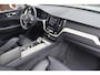 Volvo XC60 T8 Recharge AWD Plus Bright | Longe Range | Stoelverwarming | Trekhaak | Leder | Parkeercamera | Keyless