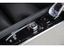 Volvo XC60 T8 Recharge AWD Plus Bright | Longe Range | Stoelverwarming | Trekhaak | Leder | Parkeercamera | Keyless