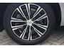 Volvo XC60 T8 Recharge AWD Plus Bright | Longe Range | Stoelverwarming | Trekhaak | Leder | Parkeercamera | Keyless