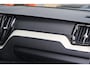 Volvo XC60 T8 Recharge AWD Plus Bright | Longe Range | Stoelverwarming | Trekhaak | Leder | Parkeercamera | Keyless