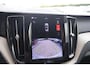 Volvo XC60 T8 Recharge AWD Plus Bright | Longe Range | Stoelverwarming | Trekhaak | Leder | Parkeercamera | Keyless