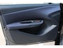 Lynk & Co 02 Core | 1600KG Trekgewicht | Stoelverwarming | Apple CarPlay | Android Auto | Achteruitrijcamera | Panoramadak | Elektrische Achterklep | Keyles Entry | Regensensor |