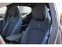 Lynk & Co 02 Core | 1600KG Trekgewicht | Stoelverwarming | Apple CarPlay | Android Auto | Achteruitrijcamera | Panoramadak | Elektrische Achterklep | Keyles Entry | Regensensor |