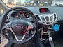 Ford Fiesta 1.4 Titanium clima, bluetooth, stoel- en voorruitverwarming, APK 05-2028!