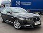 Jaguar XF Sportbrake 2.2D R-DESIGN/MEMORY/STUUR-STOELVERWARMING/ALCANATARAHEMEL