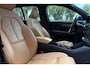 Volvo XC40 1.5 T5 Recharge Inscription | Panoramisch schuif-/ kanteldak | Trekhaak, inklapbaar | Elektrisch verstelbare voorstoelen met geheugenfunctie | 360 graden camera | Harman Kardon | Standkachel | Stoelverwarming | Full led koplampen | Adaptieve cruise control | Apple carplay/ Android auto