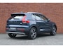 Volvo XC40 1.5 T5 Recharge Inscription | Panoramisch schuif-/ kanteldak | Trekhaak, inklapbaar | Elektrisch verstelbare voorstoelen met geheugenfunctie | 360 graden camera | Harman Kardon | Standkachel | Stoelverwarming | Full led koplampen | Adaptieve cruise control | Apple carplay/ Android auto