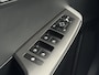 Kia EV6 Edition 77.4 kWh / SOH 100% / Fabrieksgarantie tot 18-06-2032 / 1.600 kg trekgewicht / Android Auto & Apple Carplay / Navigatie / Cruise Control Adaptief / Climate Control / DAB / Draadloze Telefoonlader / Camera / Parkeerassistent / 19" Lichtmetalen Wielen / Keyless entry & start /