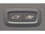 Volvo XC40 2.0 B3 Ultra Black Edition Lounge Pack - 20” Wielen - Panoramadak - Harman Kardon Audio - 360 Cam - Alarm - Climate - R980 Interieur – Power seat met memory - Full led koplampen