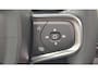 Volvo XC40 2.0 B3 Ultra Black Edition Lounge Pack - 20” Wielen - Panoramadak - Harman Kardon Audio - 360 Cam - Alarm - Climate - R980 Interieur – Power seat met memory - Full led koplampen