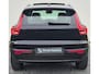 Volvo XC40 2.0 B3 Ultra Black Edition Lounge Pack - 20” Wielen - Panoramadak - Harman Kardon Audio - 360 Cam - Alarm - Climate - R980 Interieur – Power seat met memory - Full led koplampen