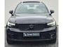 Volvo XC40 2.0 B3 Ultra Black Edition Lounge Pack - 20” Wielen - Panoramadak - Harman Kardon Audio - 360 Cam - Alarm - Climate - R980 Interieur – Power seat met memory - Full led koplampen