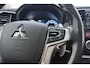 Mitsubishi Outlander 2.0 PHEV Automaat instyle | Navigatie | Lederen bekleding | Achteruitrijcamera | Elektrische achterklep | Stoel- en stuurverwarming | Verwarmd voorraam