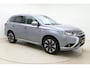 Mitsubishi Outlander 2.0 PHEV Automaat instyle | Navigatie | Lederen bekleding | Achteruitrijcamera | Elektrische achterklep | Stoel- en stuurverwarming | Verwarmd voorraam