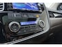 Mitsubishi Outlander 2.0 PHEV Automaat instyle | Navigatie | Lederen bekleding | Achteruitrijcamera | Elektrische achterklep | Stoel- en stuurverwarming | Verwarmd voorraam