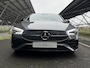 Mercedes-Benz CLA 180 Business Solution AMG | Nightpakket | Panoramadak | AMG Line Plus | Burmester | Elek. Trekhaak | Rijassistentiepakket | HUD | 360° camera | Techniekpakket | Winter pakket | Apple Carplay/Android Auto |