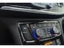Opel Mokka X 1.4 Turbo 140pk Innovation | Navigatie | Trekhaak | Lederen bekleding | Elektrisch schuif/kantel dak | Achteruitrijcamera | Climate control | Stoel- en stuurverwarming