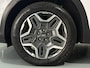 Hyundai Santa Fe 1.6 T-GDI PHEV Comfort Smart Sky 265 PK / Lederen interieur / Elektrische stoelen / Navigatie full map / etc…
