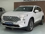Hyundai Santa Fe 1.6 T-GDI PHEV Comfort Smart Sky 265 PK / Lederen interieur / Elektrische stoelen / Navigatie full map / etc…