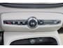 Volvo XC40 T4 Recharge Ultimate Dark - Panorama/schuifdak - IntelliSafe Assist & Surround - 360º Camera - Harman Kardon audio - Verwarmde voorstoelen & stuur - Elektr. bedienb. voorstoelen met geheugen links - Draadloze tel. lader - Extra getint glas - Inklapbare trekhaak - 19' LMV