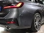 BMW 3-Serie 330E xDrive SPORTLINE / DODEHOEK / AMBIENTE / TREKHAAK / HIFI / CAMERA / 18"