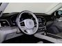 Volvo XC90 T8 Recharge AWD Inscription - LONG RANGE - Luchtvering - Panoramisch schuif-/kanteldak - Intellisafe Assist / Surround - Parkeerverwarming - Harman Kardon Audio - Head-up Display - Elektrisch bed. voorstoelen - Leder - Verwarmbare voorstoelen/achterbank - Verwarmbaar stuurwiel - Getint glas - 20' LMV