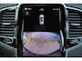 Volvo XC90 T8 Recharge AWD Inscription - LONG RANGE - Luchtvering - Panoramisch schuif-/kanteldak - Intellisafe Assist / Surround - Parkeerverwarming - Harman Kardon Audio - Head-up Display - Elektrisch bed. voorstoelen - Leder - Verwarmbare voorstoelen/achterbank - Verwarmbaar stuurwiel - Getint glas - 20' LMV
