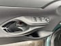 Toyota Yaris Cross 1.5 Hybrid 130 Executive PREMIUM PACK, NL-auto, 1e eign. Nieuw geleverd, Parkeersensoren, Bi-tone, Head-up display, Stoelverwarming, elek. achterklep, Dodehoekdetectie, JBL