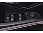 BMW 3-Serie 320i High Executive Edition (STOELVERWARMING, CAMERA, PDC, SFEERVERLICHTING, TREKHAAK AFNE