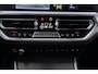 BMW 3-Serie 320i High Executive Edition (STOELVERWARMING, CAMERA, PDC, SFEERVERLICHTING, TREKHAAK AFNE