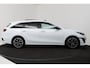 Kia Ceed Cee'd Sportswagon 1.5 T-GDi GT-Line (PANORAMADAK, STOEL/STUUR VERWARMING, CAMERA, NAVIGATIE, PARKEERSEN