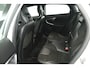 Volvo V40 1.6 T2 Summum (NAVIGATIE, CRUISE CONTROL, PARKEERSENSOREN)