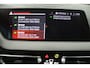 BMW 1-Serie 118i High Executive (TREKHAAK, CAMERA, SFEERVERLICHTING, DEALER ONDERHOUDEN)