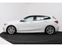 BMW 1-Serie 118i High Executive (TREKHAAK, CAMERA, SFEERVERLICHTING, DEALER ONDERHOUDEN)