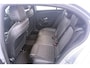 Mercedes-Benz A-klasse 200 Business Solution Plus Upgrade (CAMERA, STOELVERWARMING, NAVIGATIE, PARKEERSENSOREN)