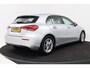 Mercedes-Benz A-klasse 200 Business Solution Plus Upgrade (CAMERA, STOELVERWARMING, NAVIGATIE, PARKEERSENSOREN)