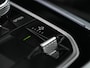 BMW X5 xDrive50e | Panoramadak | Alcantara Hemelbekleding | Harman/Kardon | HUD | 360 Camera | BMW Gesture Control | Luchtvering | Stoelverwarming + Ventilatie | Keyless Entry |