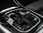BMW X5 xDrive50e | Panoramadak | Alcantara Hemelbekleding | Harman/Kardon | HUD | 360 Camera | BMW Gesture Control | Luchtvering | Stoelverwarming + Ventilatie | Keyless Entry |