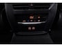 BMW 3-Serie 330e Business Edition Plus (TREKHAAK, STOELVERWARMING, NAVIGATIE, PARKEERSENSOREN)
