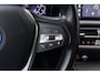BMW 3-Serie 330e Business Edition Plus (TREKHAAK, STOELVERWARMING, NAVIGATIE, PARKEERSENSOREN)