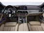 BMW 5-Serie Touring 540i xDrive High Executive (PANORAMADAK, ADAPTIEVE CRUISE, SFEERVERLICHTING, DEALER ONDERH