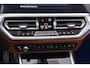 BMW 3-Serie 330i High Executive Edition (PANORAMADAK, HEAD-UP, HARMAN/KARDON, 360 CAMERA, SFEERVERLICH
